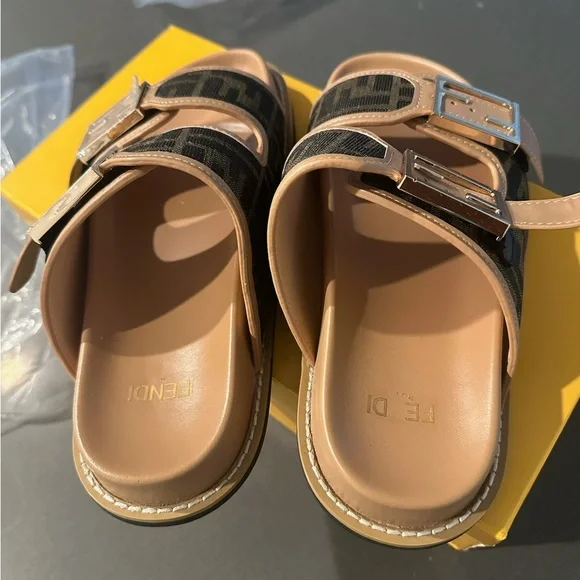 Fendi Women’s Tan and Brown Sandals - Picture 3 of 6